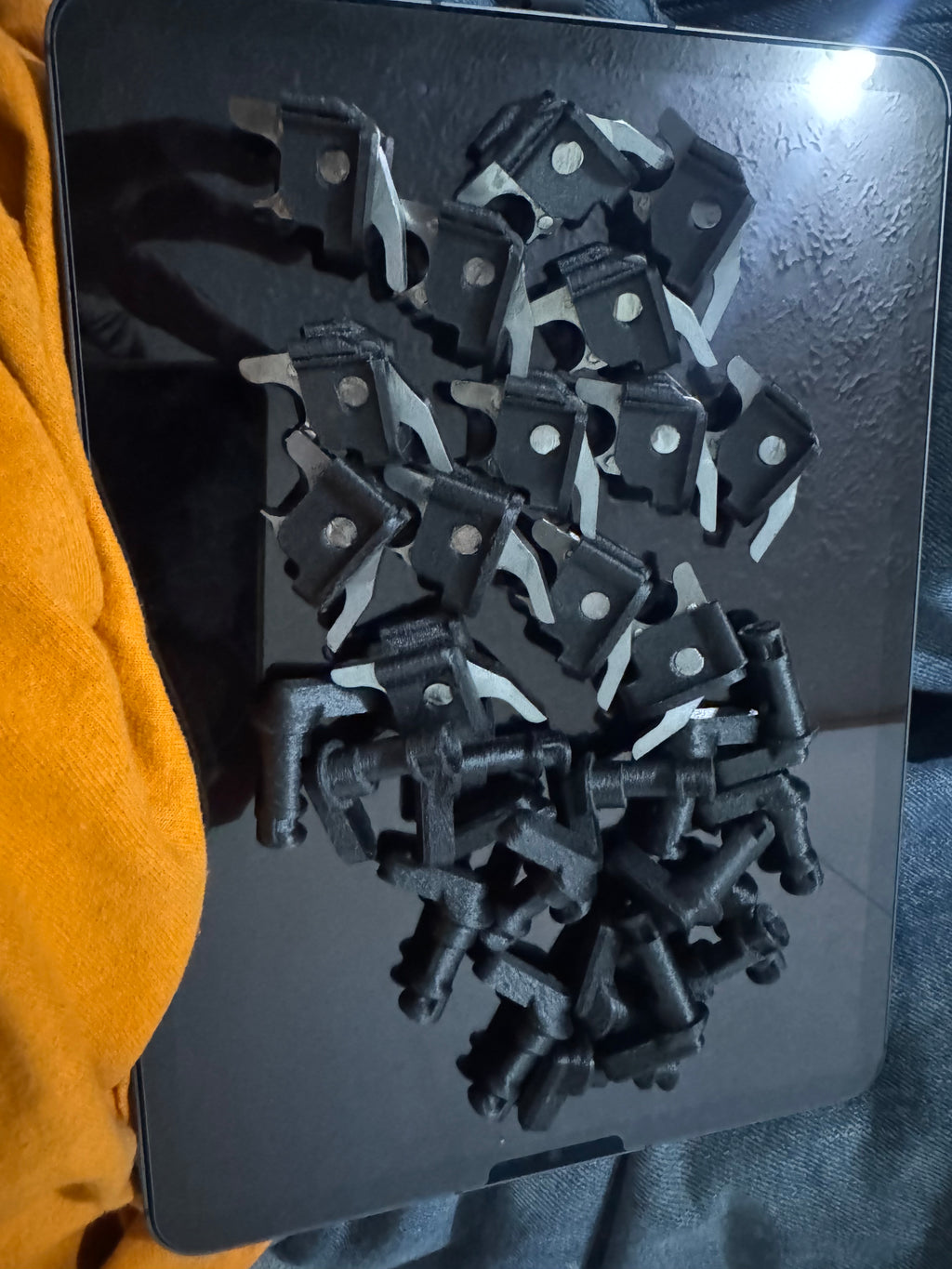 Mini kabuto Metal internals